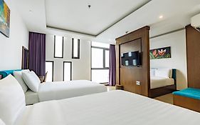 Golden Sun Apartment By New Sky Travel
